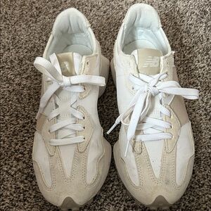 New Balance 327 Women's Cream Sneakers size 9